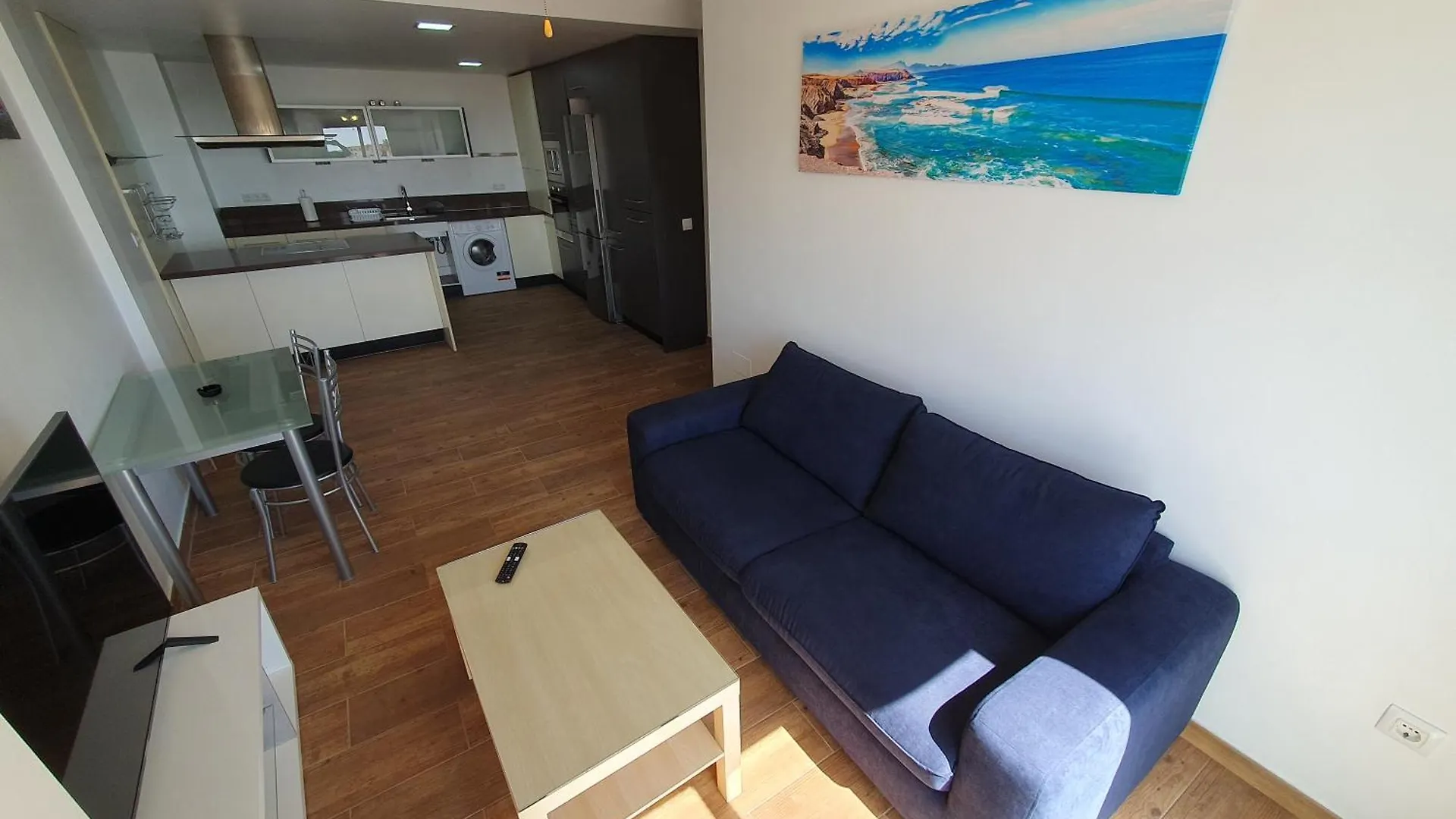 3E, 56M2, 1 Dormitorio, 4 Huespedes, Wifi Gratis La Linea de la Concepcion