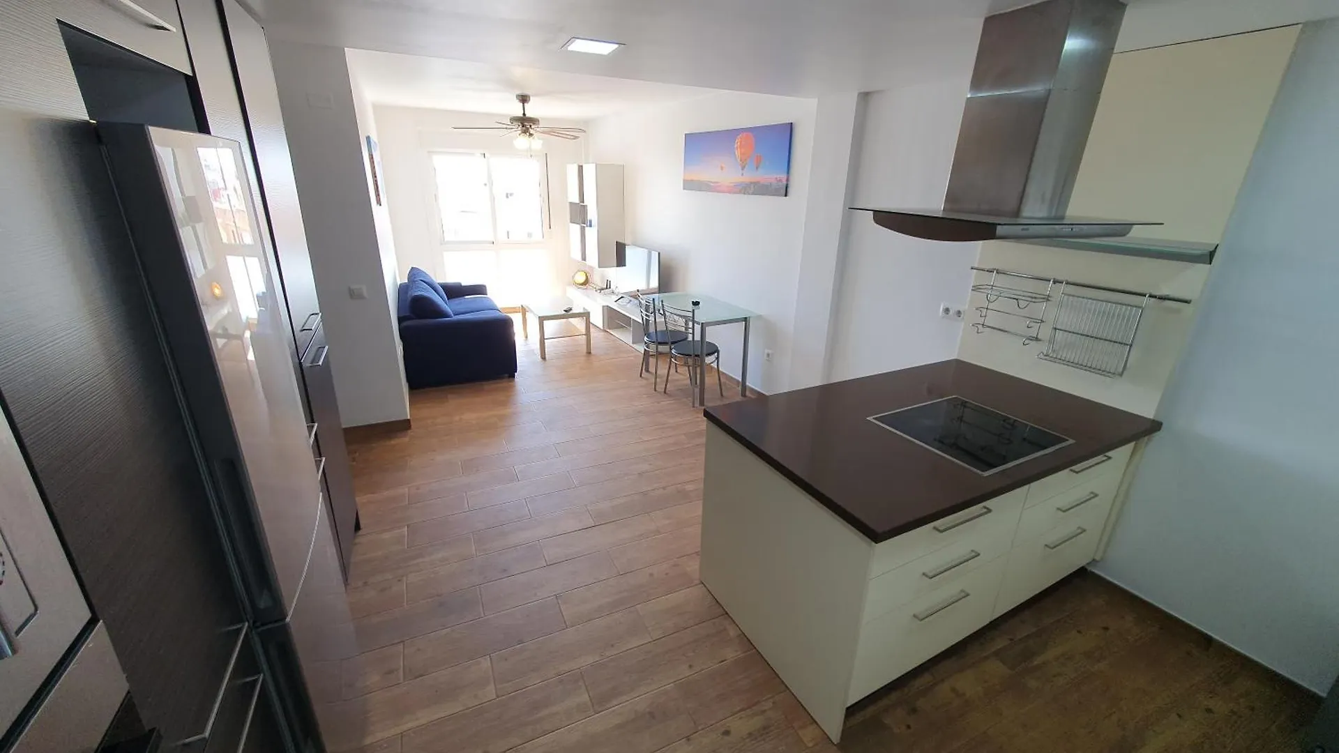 3E, 56M2, 1 Dormitorio, 4 Huespedes, Wifi Gratis La Linea de la Concepcion 0*,