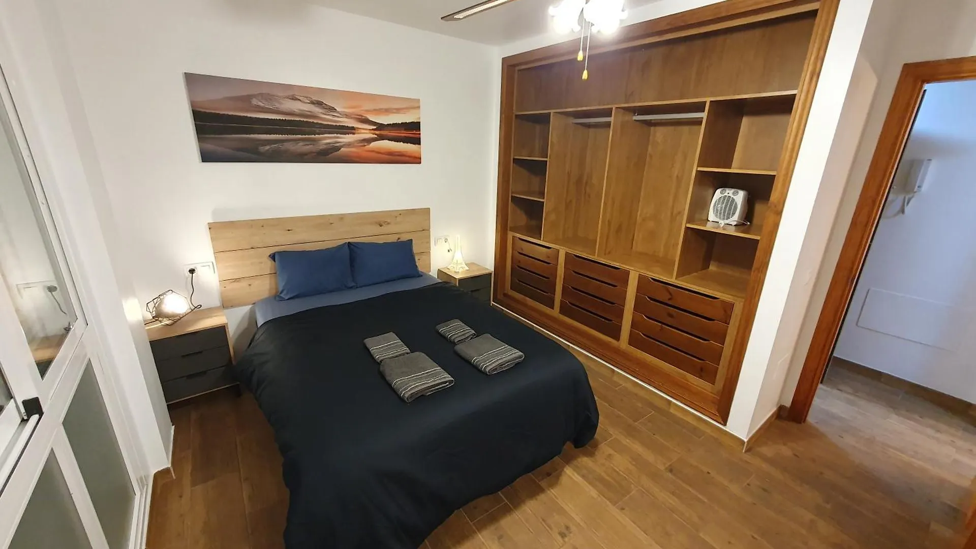 3E, 56M2, 1 Dormitorio, 4 Huespedes, Wifi Gratis La Linea de la Concepcion Apartment