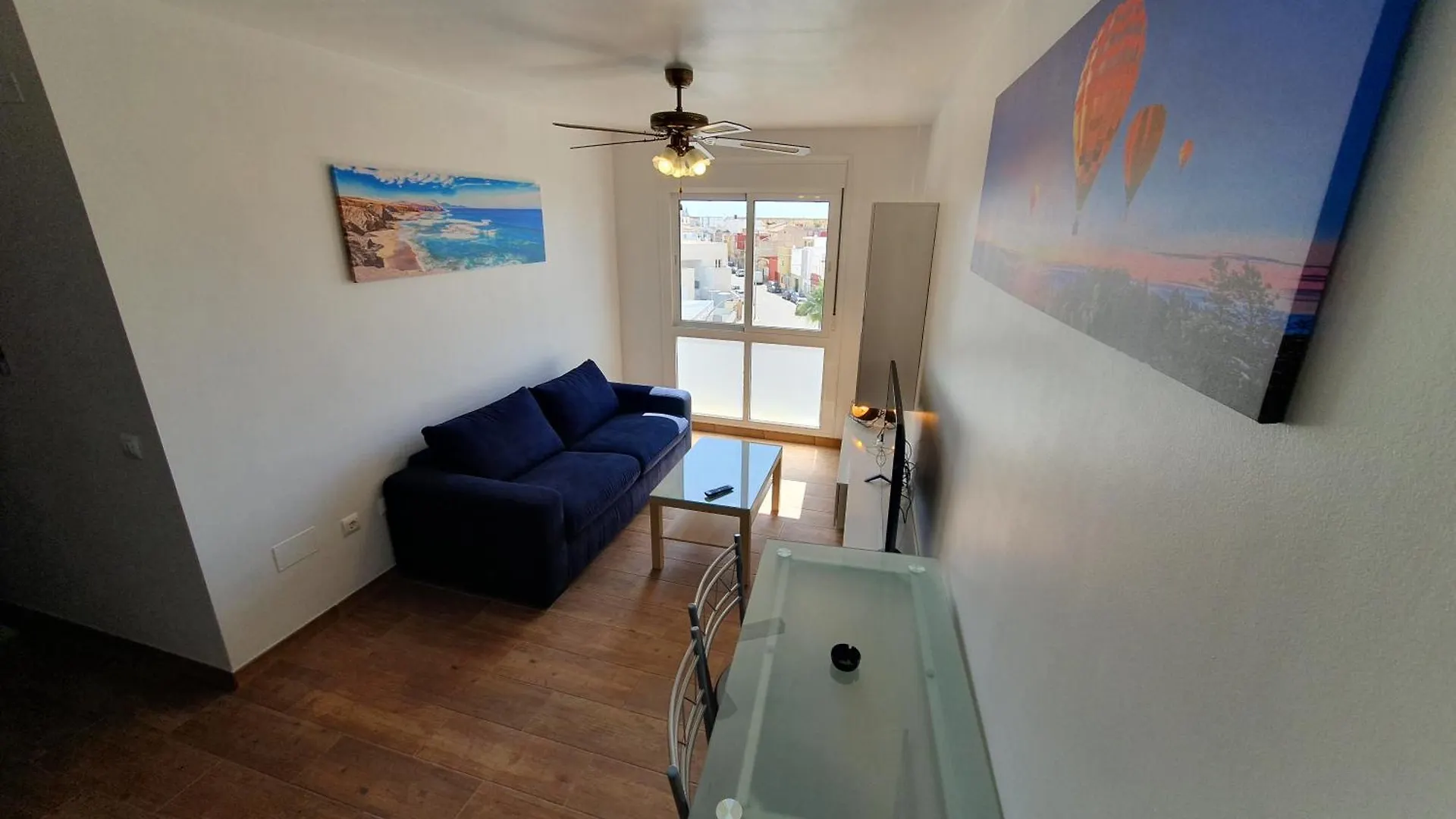 3E, 56M2, 1 Dormitorio, 4 Huespedes, Wifi Gratis La Línea de la Concepción Spagna